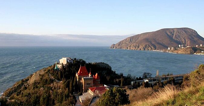 В Крыму самые низкие доходы и самые дорогие квартиры