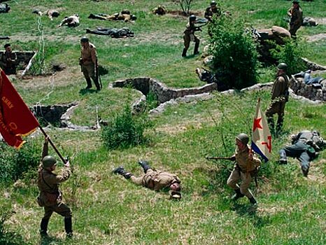 В Севастополе повторили майский штурм Сапун-горы 1944 года