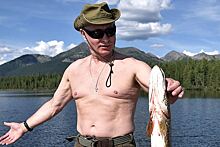 Обзор зарубежных СМИ: Почему голый по пояс Путин смеется последним