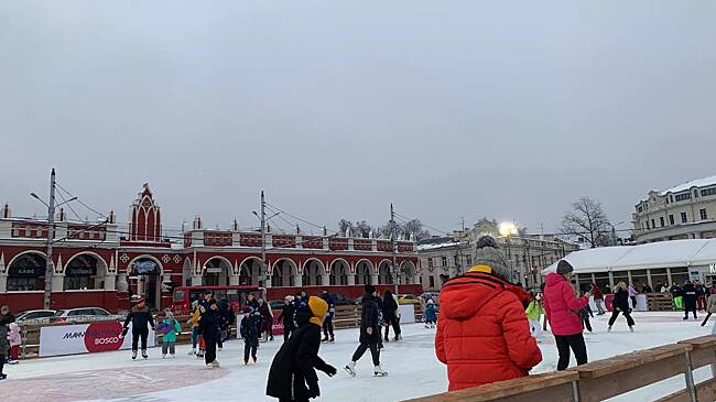 Подростка избили на катке в Калуге
