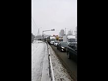 Кострома встала в огромную пробку: тормозят всех