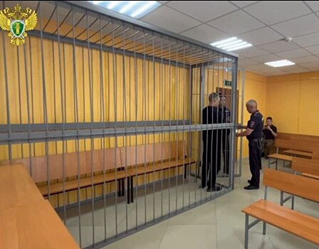 В Орске мужчина, нанесший 18 смертельных ножевых ранений, заключен под стражу