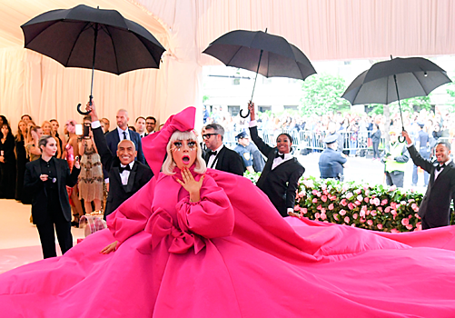 Самые любопытные наряды Met Gala−2019