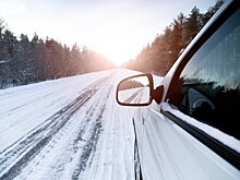 Автоэксперт дал рекомендации по вождению на скользкой дороге