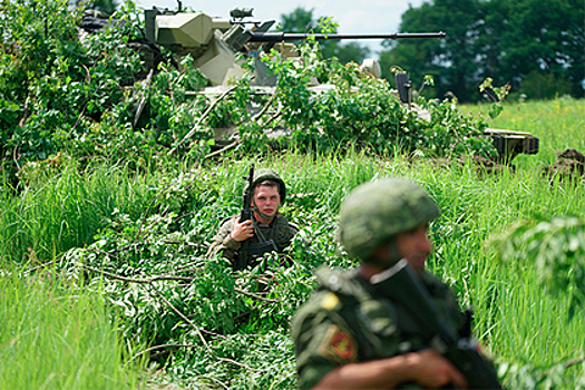 В Крыму усилили охрану на складах с оружием