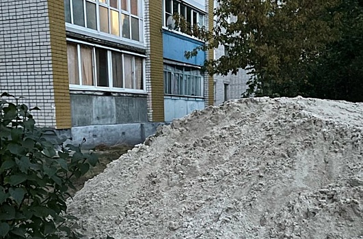 Жильцы дома в Дзержинске не могут вернуться в квартиры из-за изучения грунта