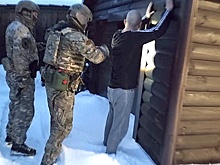 ФСБ задержала 93 нелегальных оружейника в 38 регионах России