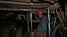 Под завалом на шахте в Якутии погиб машинист