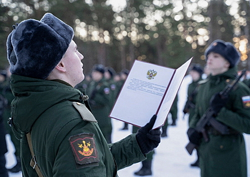 Курсанты учебного батальона младших специалистов Военной академии МТО приведены к Военной присяге