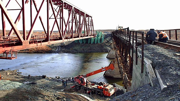 Глава Минвостокразвития предложил построить ещё один мост в Китай