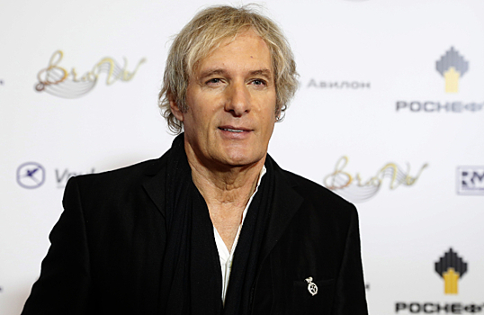 Певец Майкл Болтон перенес операцию по удалению опухоли мозга