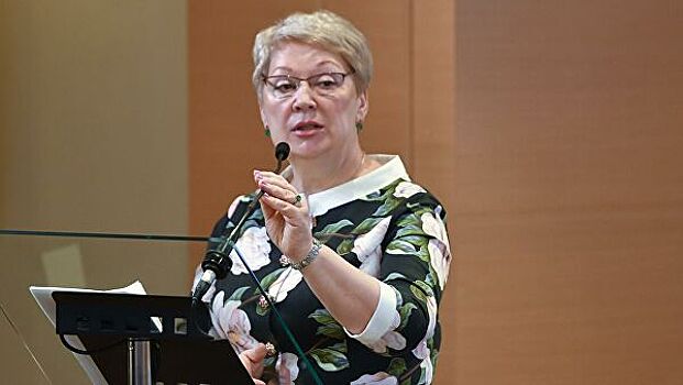 Васильева хотела бы провести урок истории вместе с Маяковским