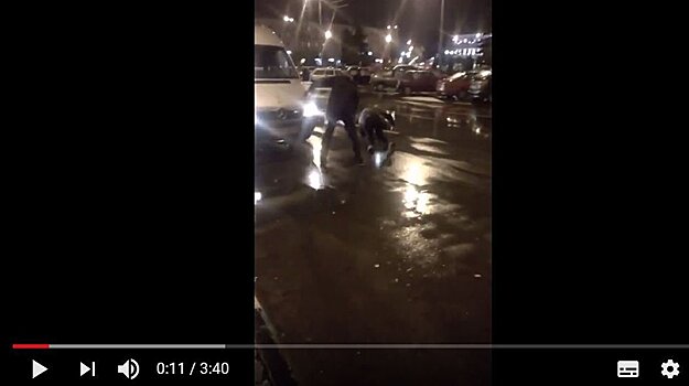 Пьяная драка пассажиров и водителя маршрутки в Гомеле попала на видео