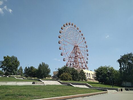 В Новосибирске открылось самое большое за Уралом колесо обозрения