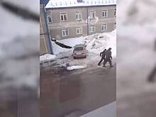 В России перевозку на санях тела не выжившего пациента больницы сняли на видео
