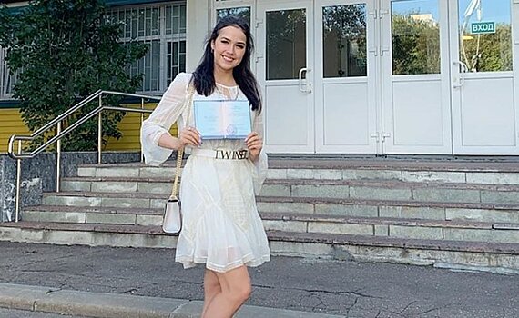 Загитова с аттестатом, Слуцкий говорит на татарском, а Бэкхем празднует историческую победу своего детища