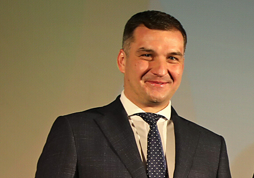 Брусенцов подал в отставку