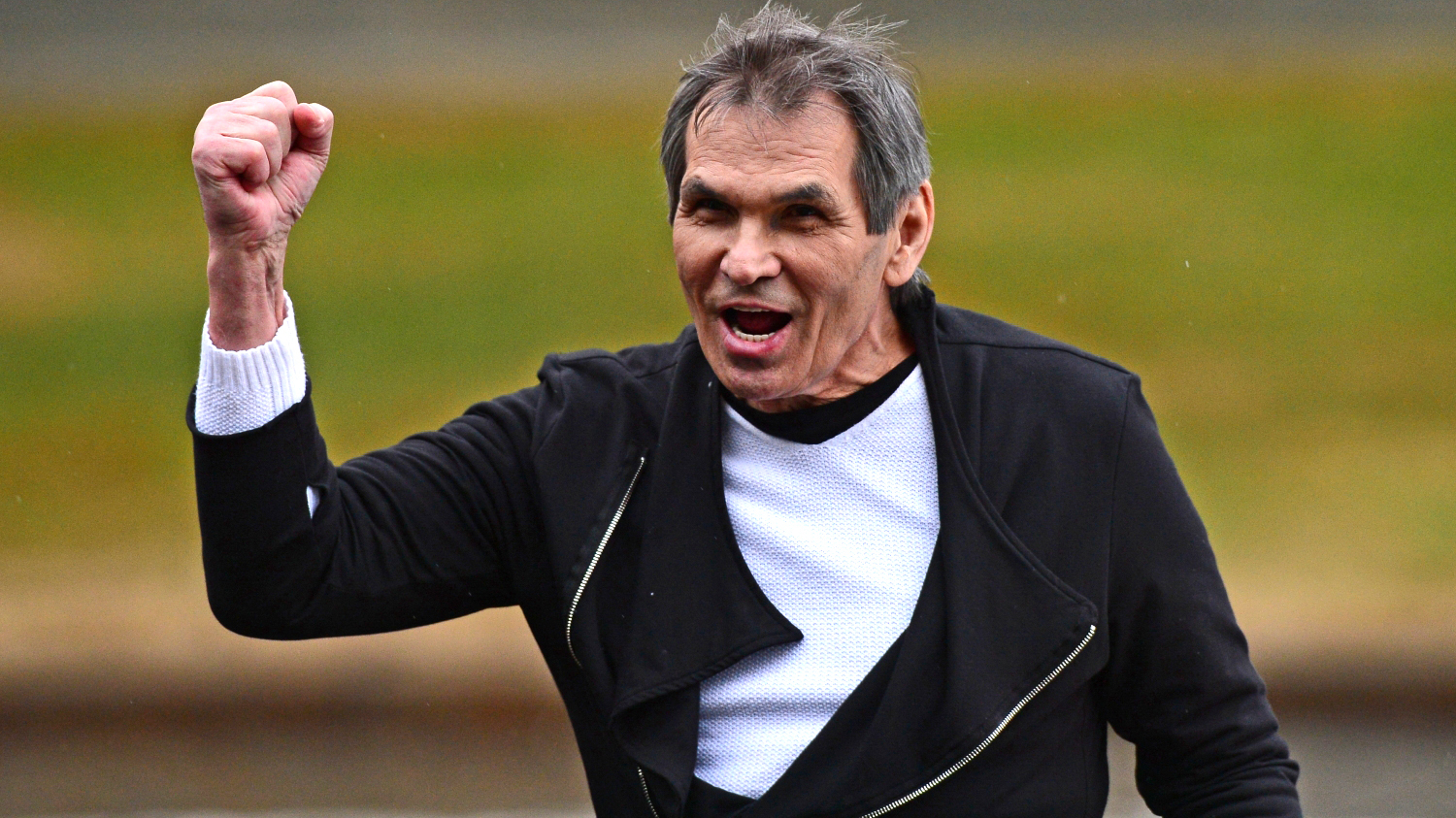 Бари Алибасов