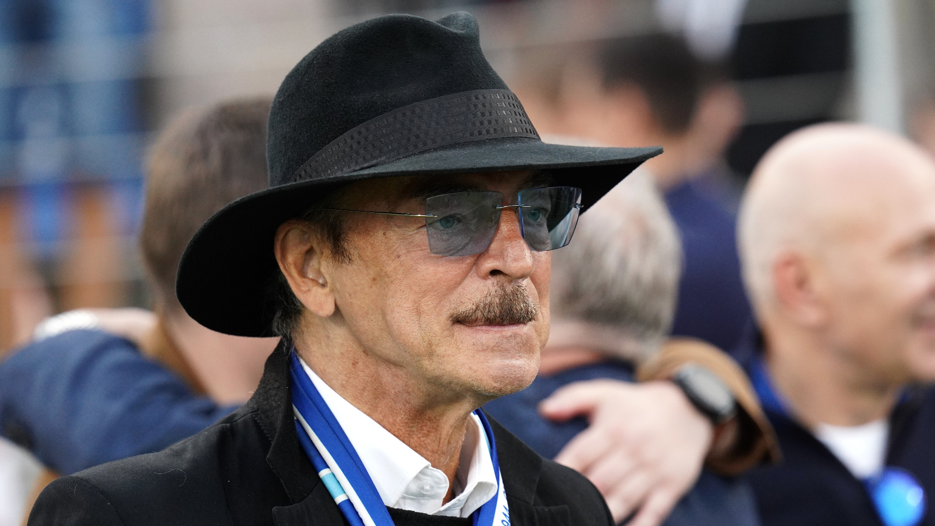 В Петербурге приостановили показы спектакля с участием Боярского