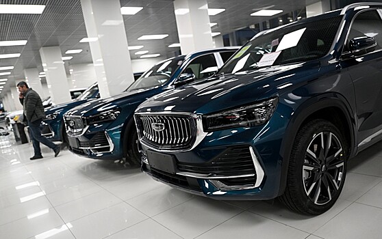 Поставки китайских машин в Россию рухнули