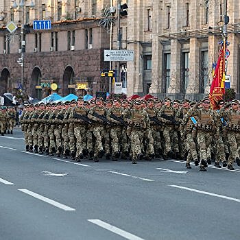 Шаг Сечевых стрельцов: Украина будет маршировать по-своему