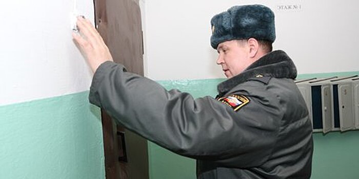 Полицейским могут вернуть право штрафовать россиян за ночной шум