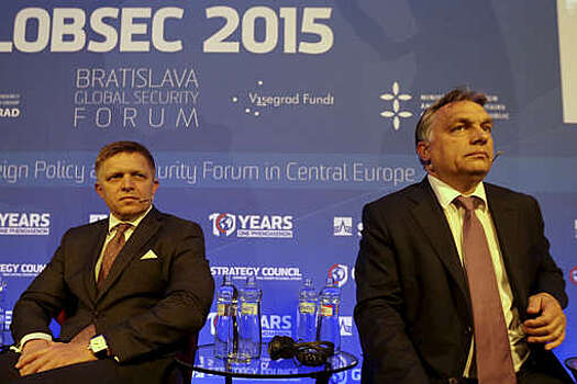 Фицо: Словакия никогда не даст согласия на лишение Венгрии права голоса в ЕС