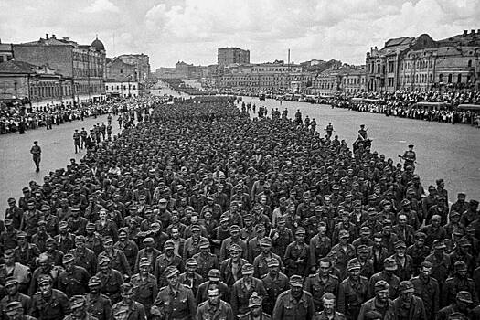 Почему в СССР пленным нацистам не стали мстить