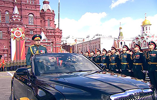 Парад Победы начался на Красной площади