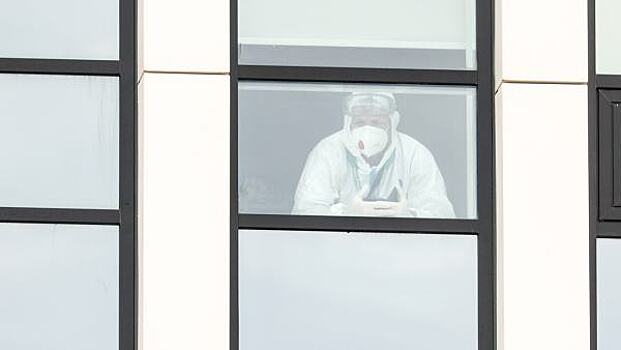 Вирусолог предупредил о новых штаммах COVID-19