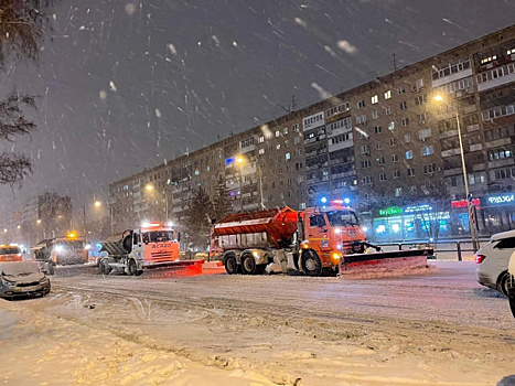 В Самаре городским службам поручили заранее готовиться к снегопадам