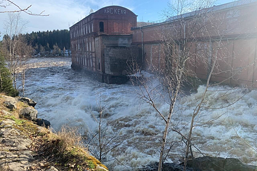 В Карелии можно насладиться первозданной красотой древнего водопада