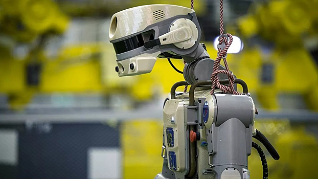 Робот FEDOR рассказал о работе с дрелью на МКС