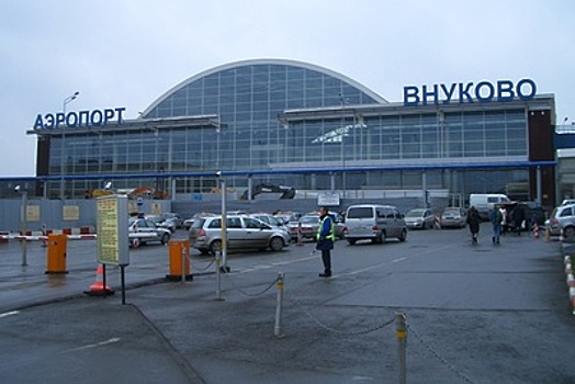 Около 50 тысяч случаев неправильной парковки выявили у аэропорта Внуково за 2019 год