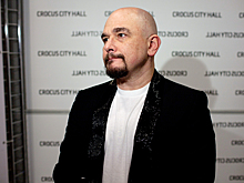 «Мы отличаемся от бабуинов»: Трофимов осудил Лепса за конфликт с фанаткой на концерте