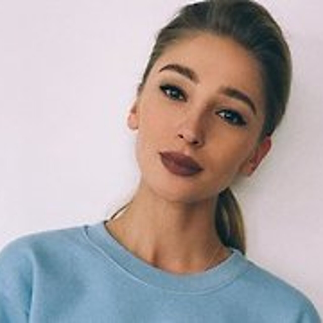 Ивлеева. Настя ивлеева с каре. Стрелки как у ивлеевой. Настя ивлеева веснушки. Настя ивлева 2018.