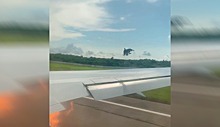Самолет AZUR air столкнулся со стаей птиц при взлете в аэропорту Варадеро