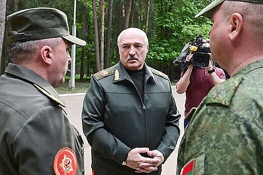 Лукашенко заявил, что странам ОДКБ нужно держаться вместе