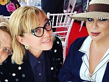 Шарапова разместила фото с Малышевой и потребовала "не писать фигню"
