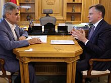 Юрий Слюсарь и руководитель фракции «Новые люди» Алексей Нечаеев договорились о совместной работе над законодательными инициативами