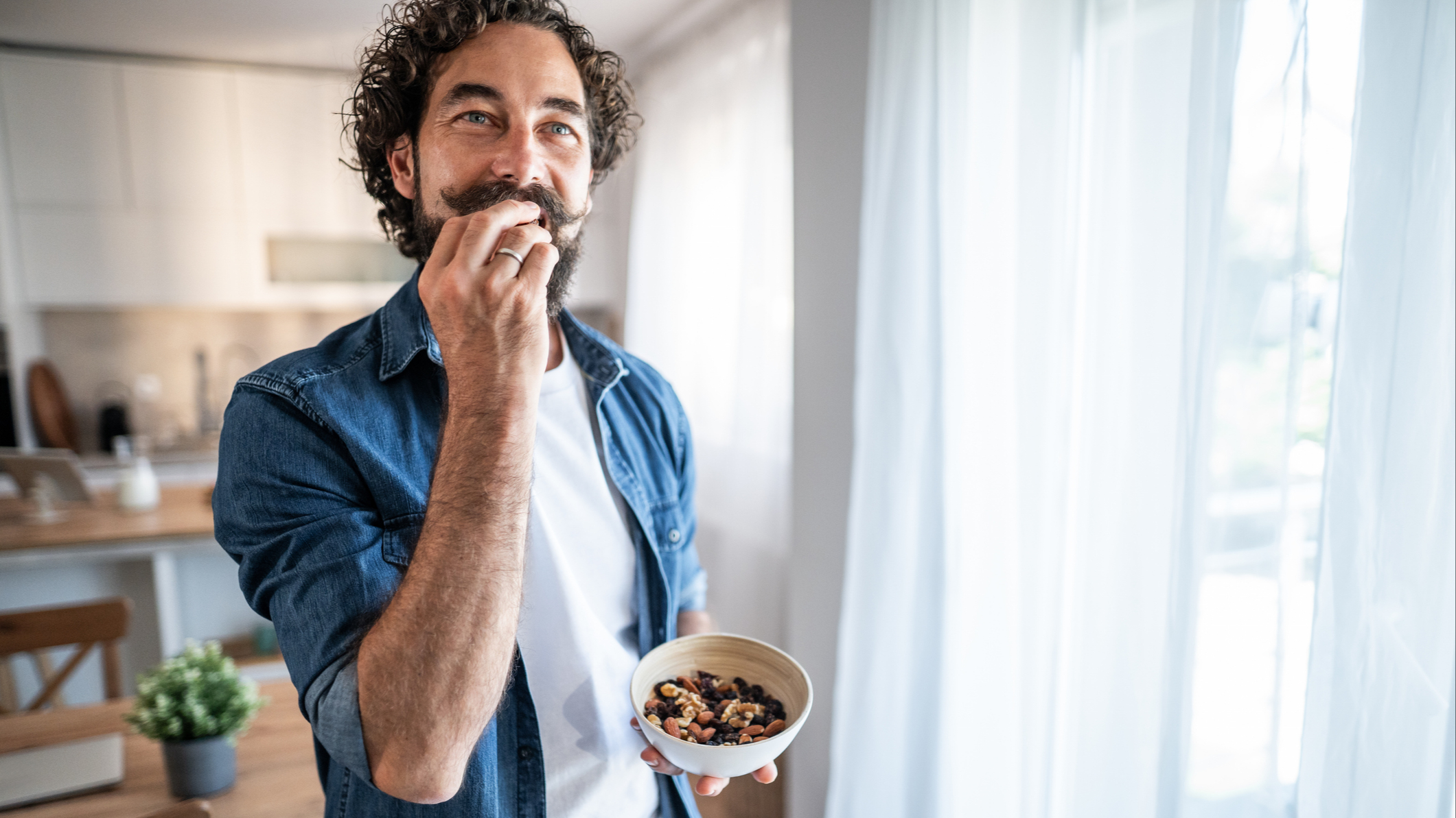 Почему хруст делает еду вкуснее