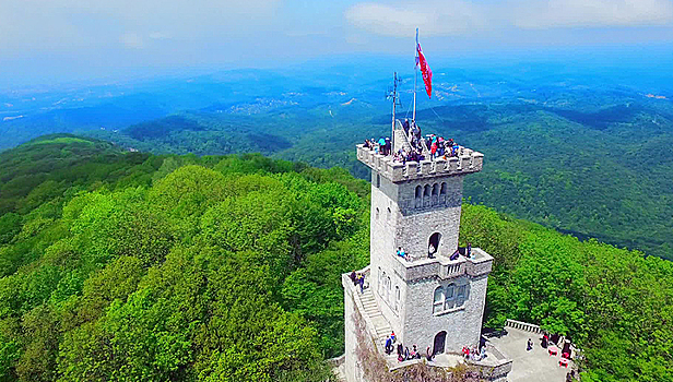 Знаменитой башне Ахун требуется реконструкция