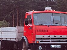 В Сети вспомнили о первых двухосевых грузовиках КамАЗ-5315 и КамАЗ-5325