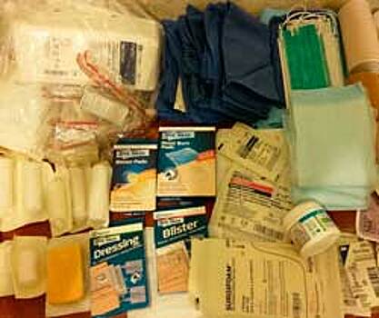 Челябинскому фельдшеру, который лечит бездомных, прислали посылку с лекарствами из Нью-Йорка