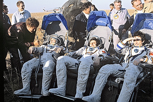 Кардиологу Олегу Атькову, побывавшему в космосе, исполнилось 75 лет