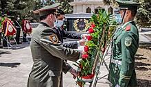 В Чжанбэе прошла ежегодная церемония возложения цветов к мемориалу советских воинов