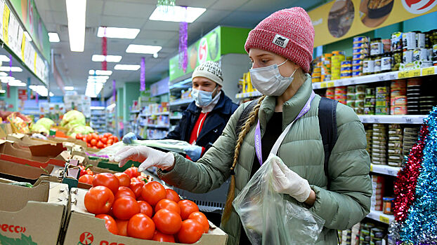 Россиянам пришлось отказаться от 25% товаров из потребкорзины