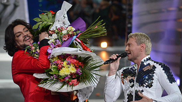 Глава ФПБК призвал российских артистов отказаться от новогодних корпоративов: «Это аморально!»