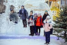 УБРиР и РМК провели благотворительную новогоднюю акцию для детей