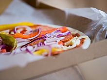 Девушка заказала пиццу и увидела на пороге дома полицию